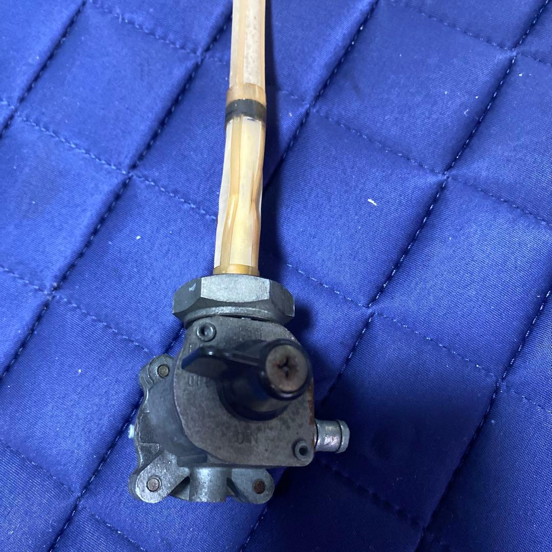 CB400fourNC36 燃料コックとセンサー