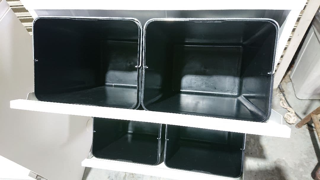 ダストボックス イタリア アイアン DOTTUS 4杯 ドッタス ゴミ箱 白