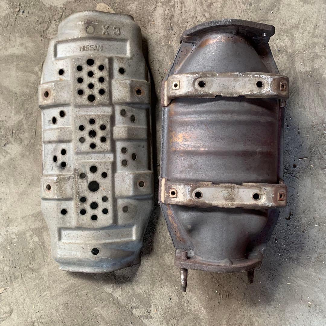 日産　s15 触媒 カバー付き