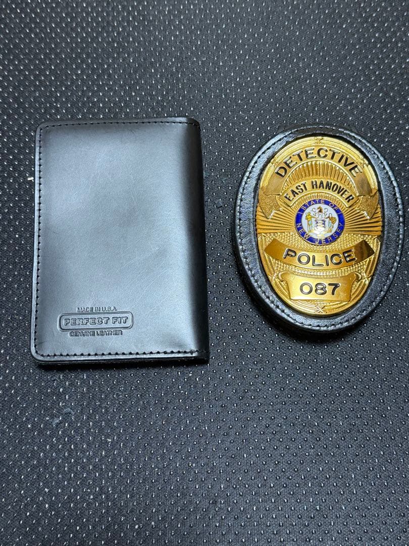 年末特価　NEWJERSEY州 EAST HANOVER POLICE バッチ