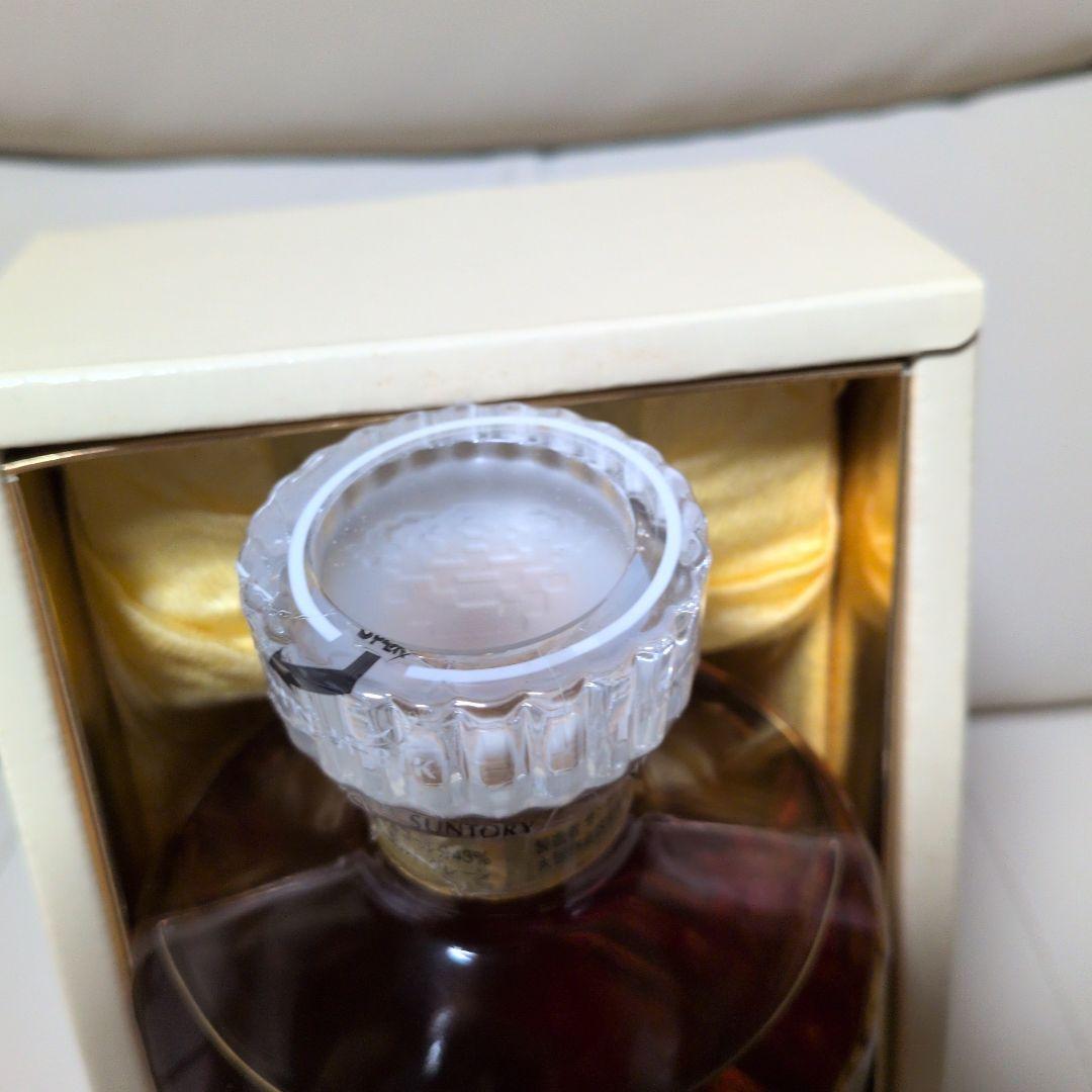 SUNTORY 響 17年ゴールドラベル 700ml