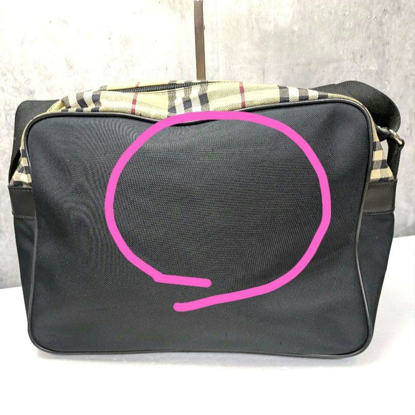 BURBERRY　ショルダーバッグ　ナイロン　ノバチェック　ブラック　良品