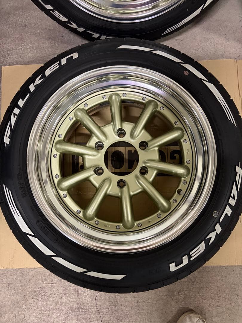 essex エセックス　ENCB 4本ハイエース　17インチ139.7 6穴