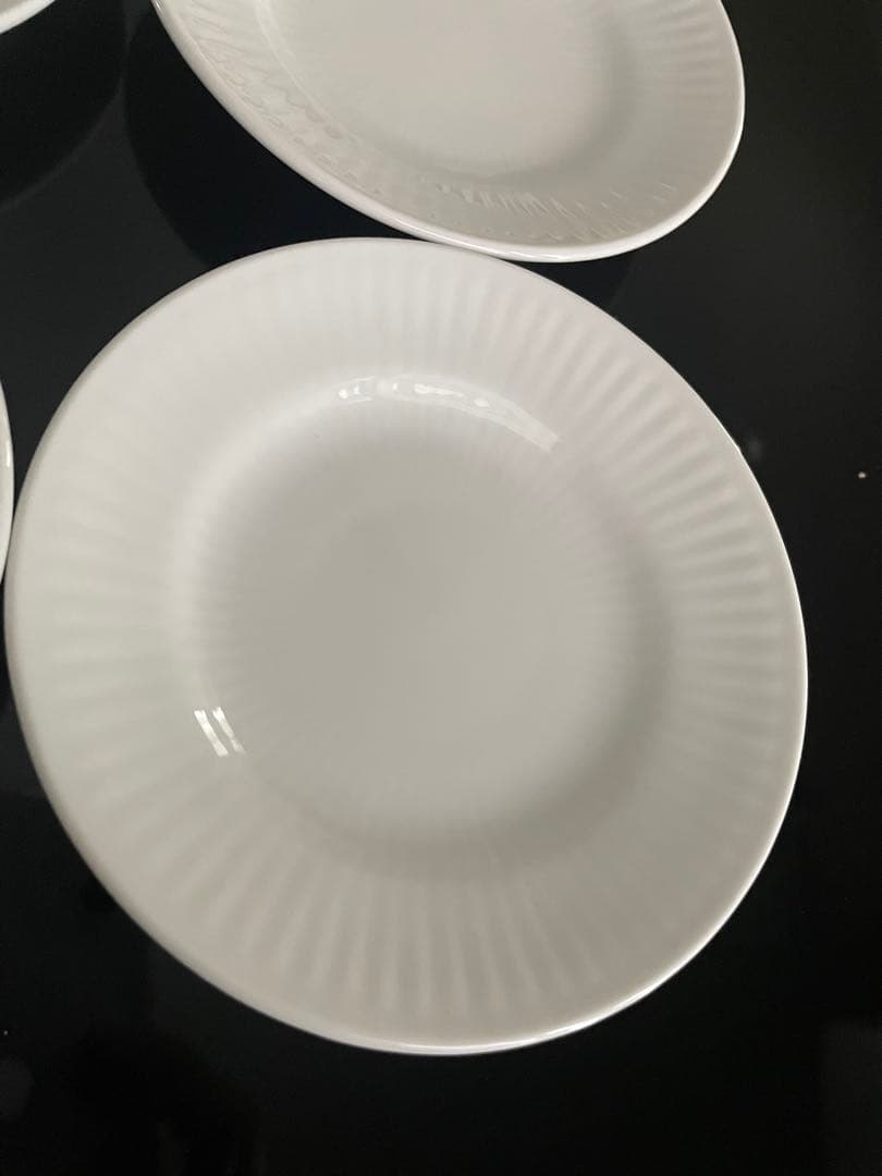 【新品】ロイヤルコペンハーゲン ホワイトフルーテッド プレート 11cm 4枚