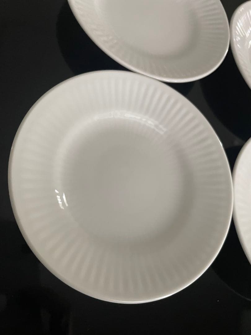 【新品】ロイヤルコペンハーゲン ホワイトフルーテッド プレート 11cm 4枚