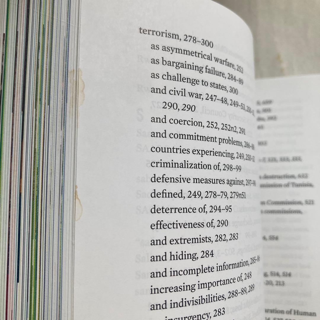 World Politics 5th edition 洋書　英語　匿名配送