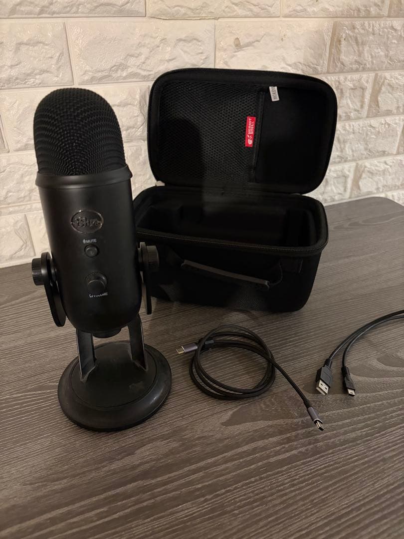 Blue Yeti USBマイク ブラック 専用ケース付き、状態&動作良好