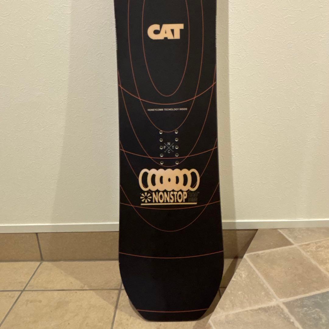 FNTC CAT150センチ ダブルキャンバ ー スノーボード