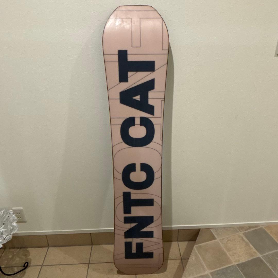 FNTC CAT150センチ ダブルキャンバ ー スノーボード