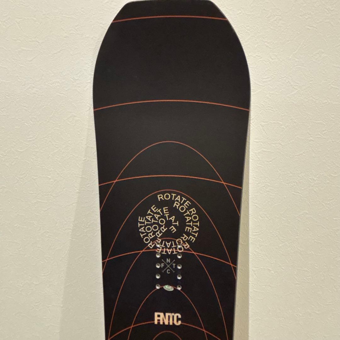 FNTC CAT150センチ ダブルキャンバ ー スノーボード