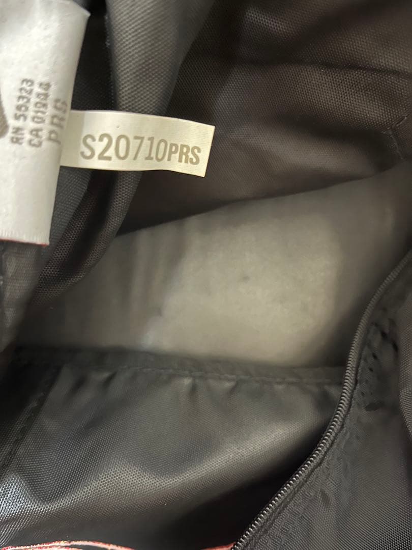 JORDAN NIKE 【90s未使用タグ付銀タグ】ボストンバッグ黒赤　刺繍ロゴ