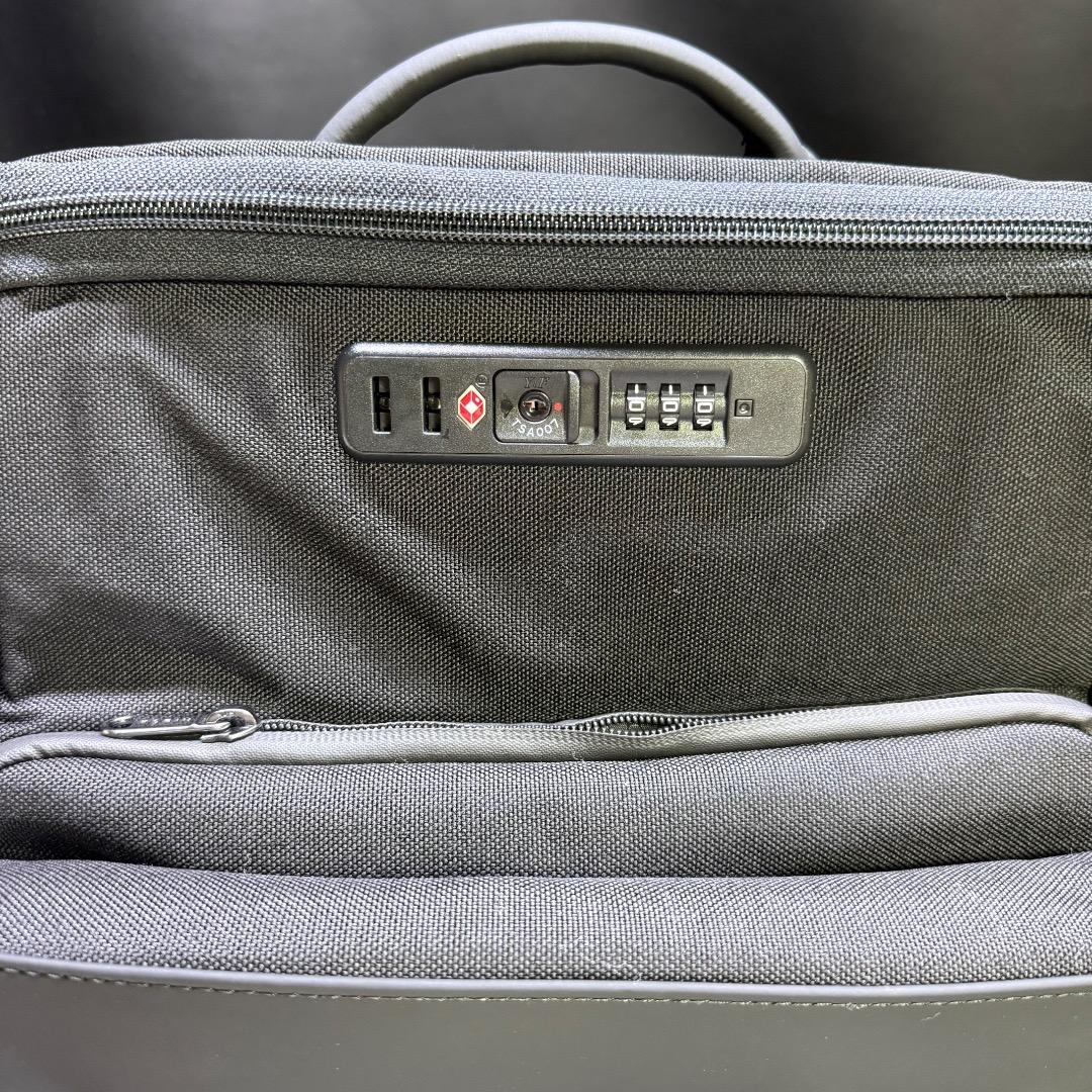 ◉Hc裏右1001 未使用保管品 KORIN DESIGN リュック ブラック