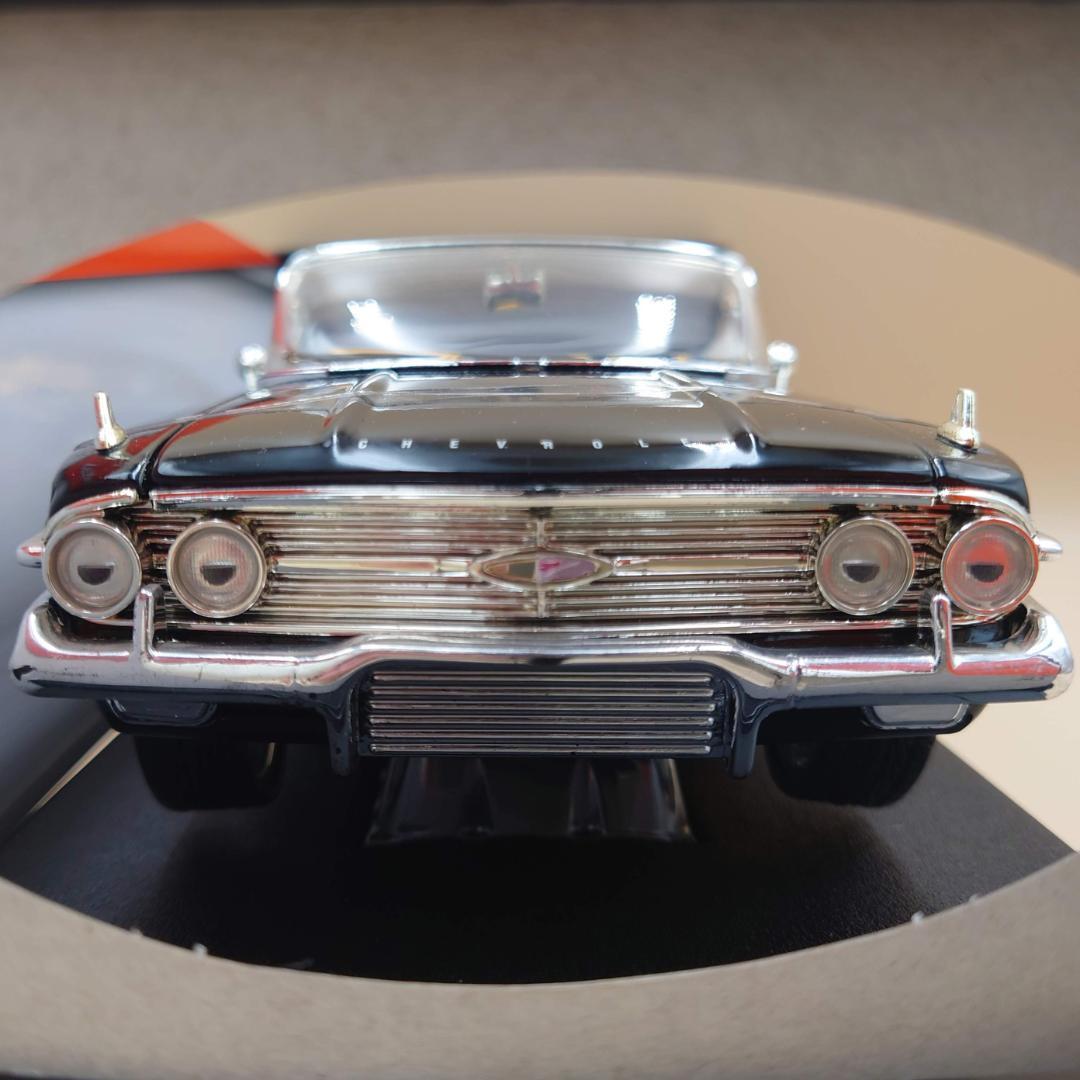 1/18 シェビーインパラ 1960 ブラック/フレーム 1960 MM製