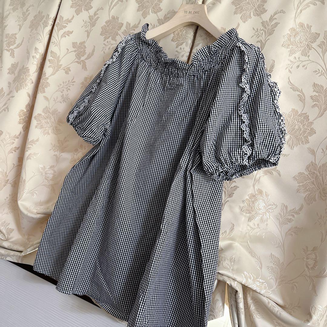 美品 大きいサイズ ローズティアラ リボン フリル チュニックブラウス