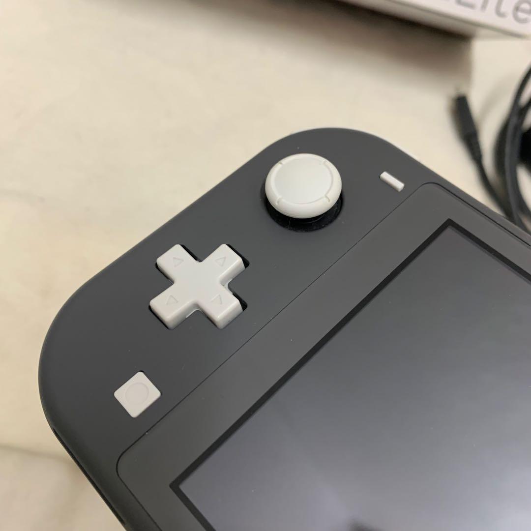 Nintendo Switch Lite　ニンテンドースイッチライト　ブラック