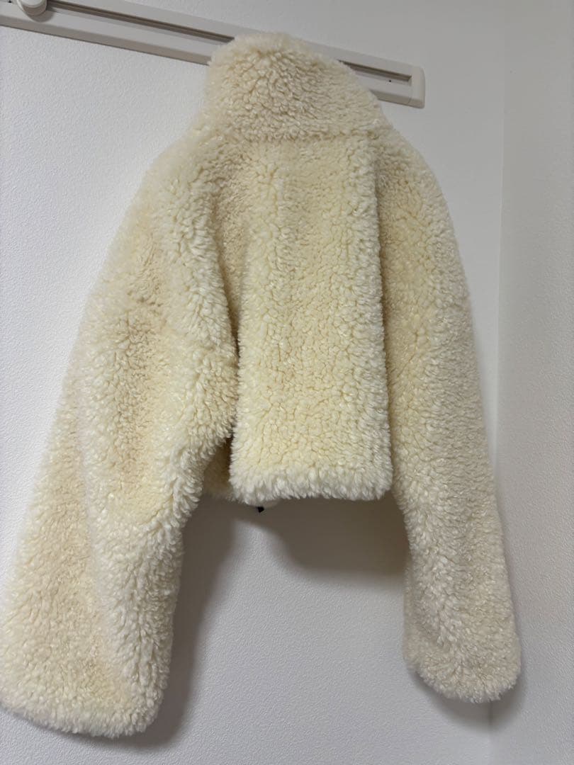 ソリン　シンセティックファー レースアップジャケット