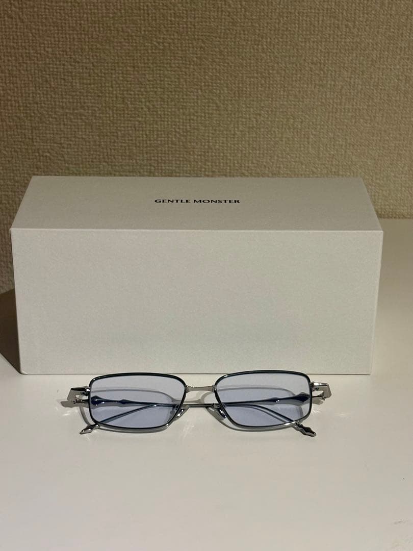 正規品 GENTLE MONSTER Saga 02（V）サングラス ほぼ未着用