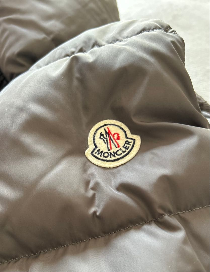 【モンクレール】ダウンベスト ダークグレー　サイズ0