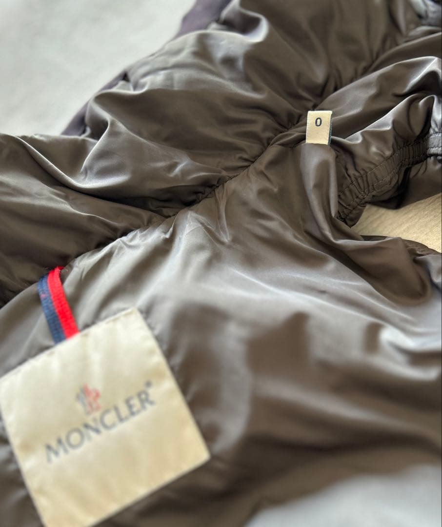 【モンクレール】ダウンベスト ダークグレー　サイズ0