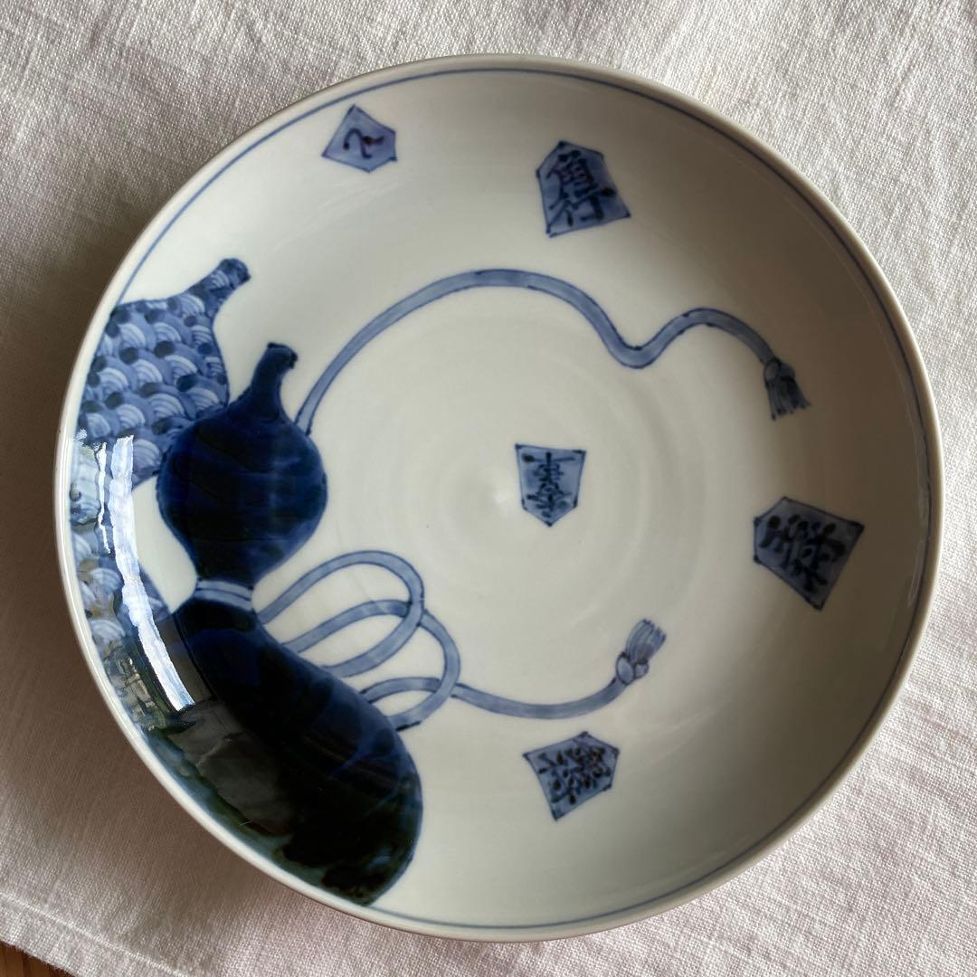 七寸皿（直径約22cm） 染付 瓢箪から駒　藤吉憲典