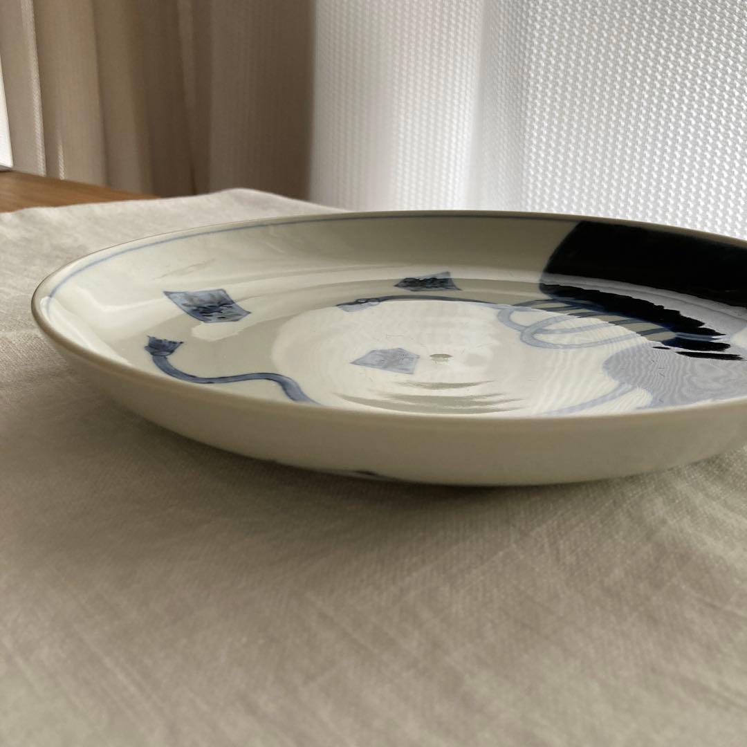 七寸皿（直径約22cm） 染付 瓢箪から駒　藤吉憲典