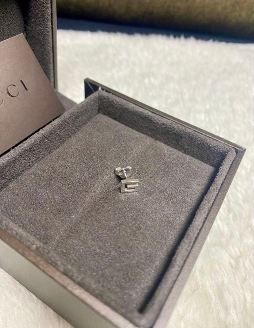 グッチGUCCI ピアス18kホワイトゴルド