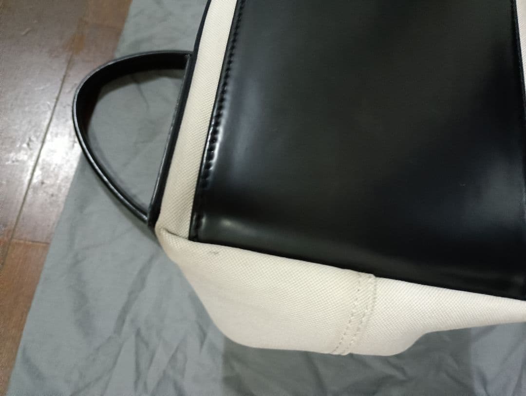 正規品希少★美品★BALENCIAGA トートバッグ ホワイトカバスS花柄