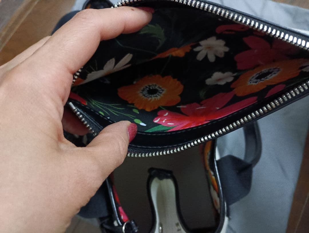 正規品希少★美品★BALENCIAGA トートバッグ ホワイトカバスS花柄