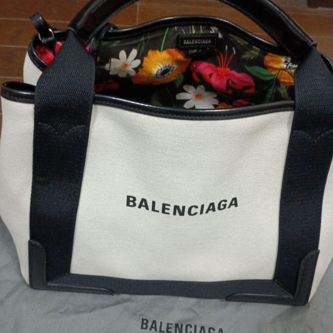 正規品希少★美品★BALENCIAGA トートバッグ ホワイトカバスS花柄