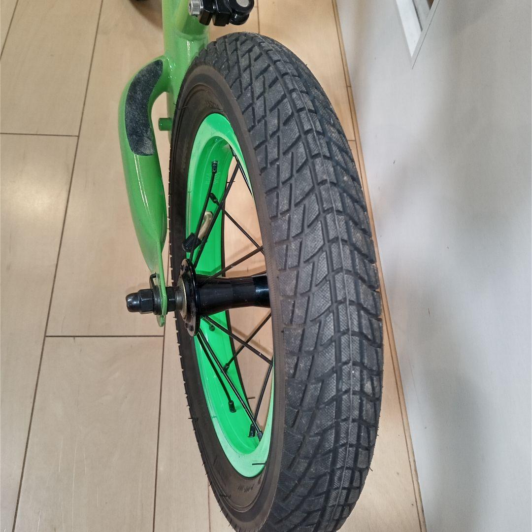 ストライダー カスタム グリーン キックバイク