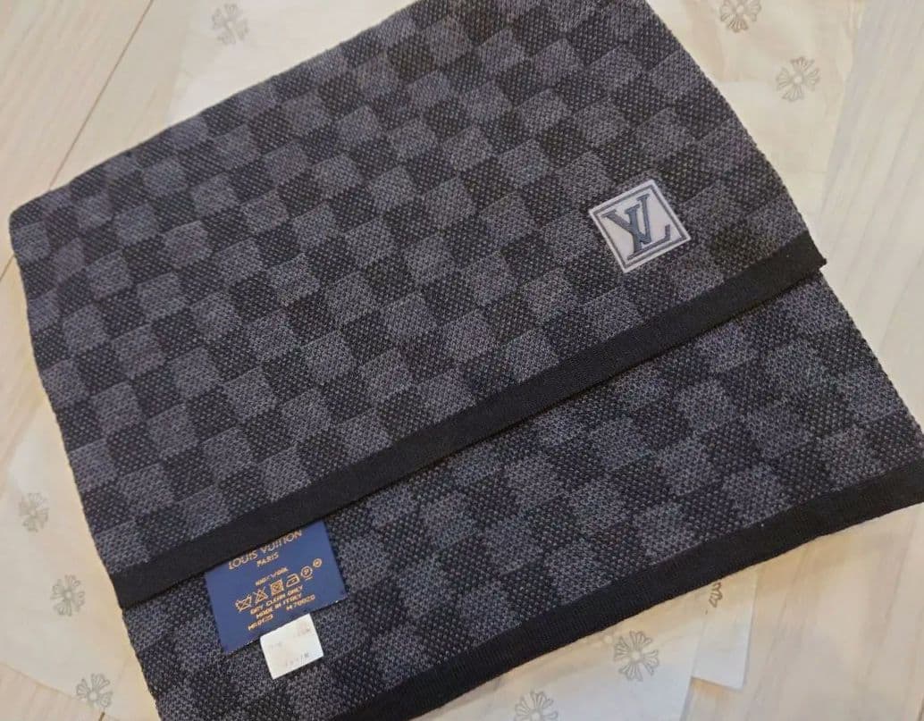 Louis Vuitton チェック柄マフラー グレー系