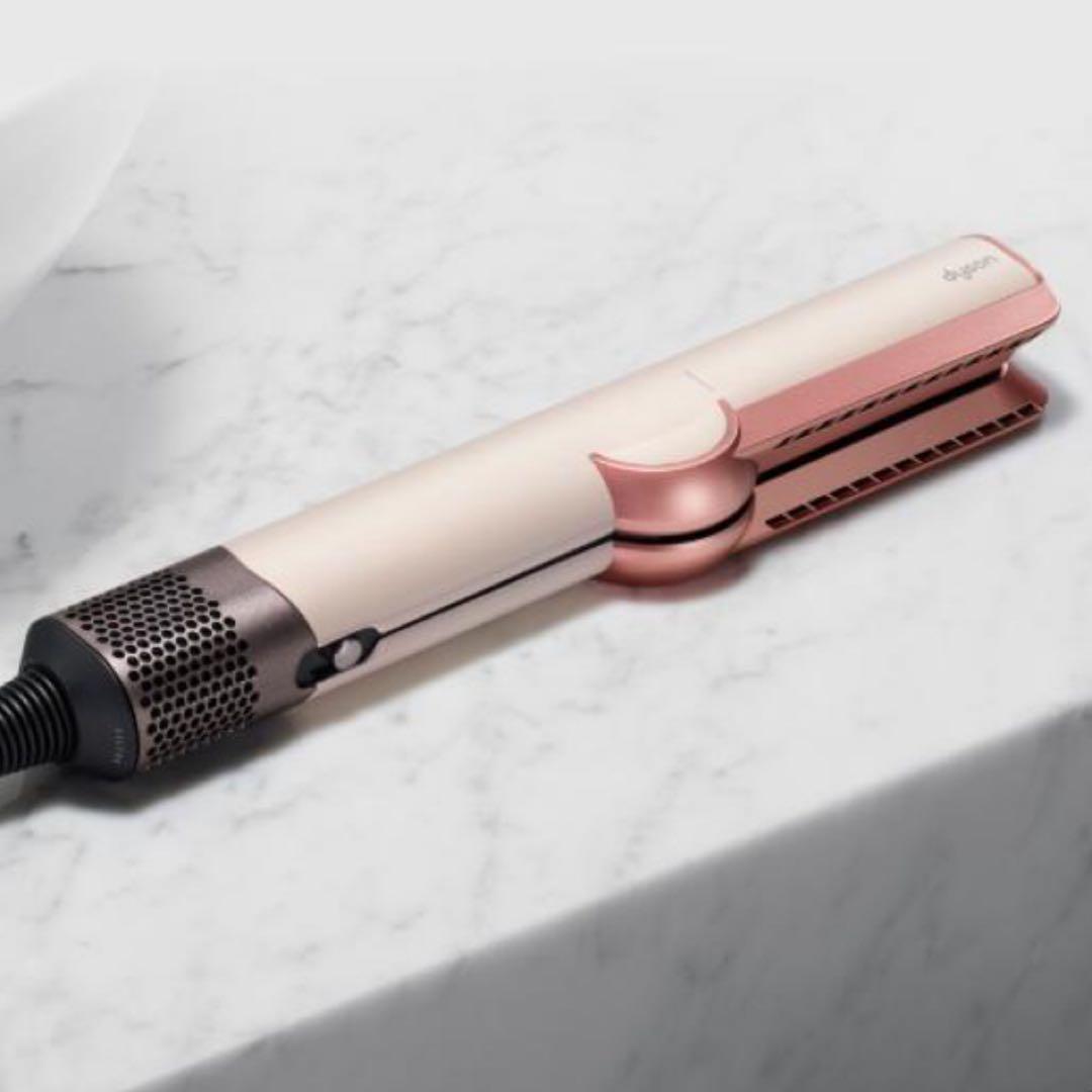 ダイソン　ドライヤー　ストレイトナー