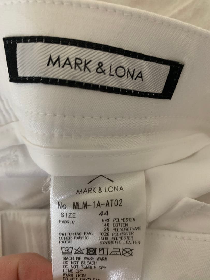 マークアンドロナ　44 ホワイト　パンツ