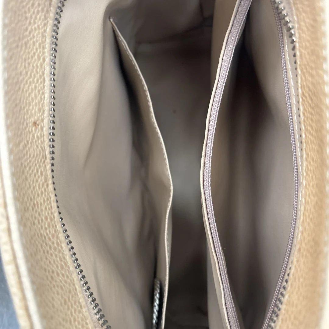 CHANEL ベージュ キルティング トートバッグ