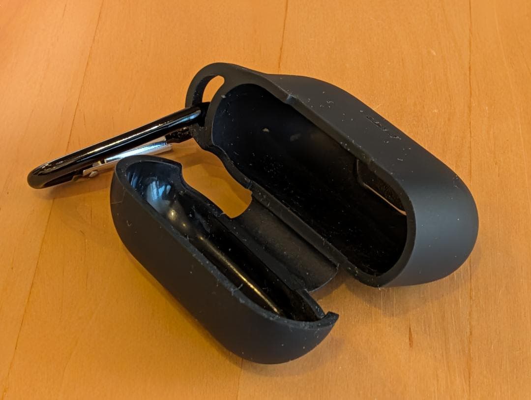 【美品】AirPods Pro (第2世代) MQD83J/A ライトニング端子