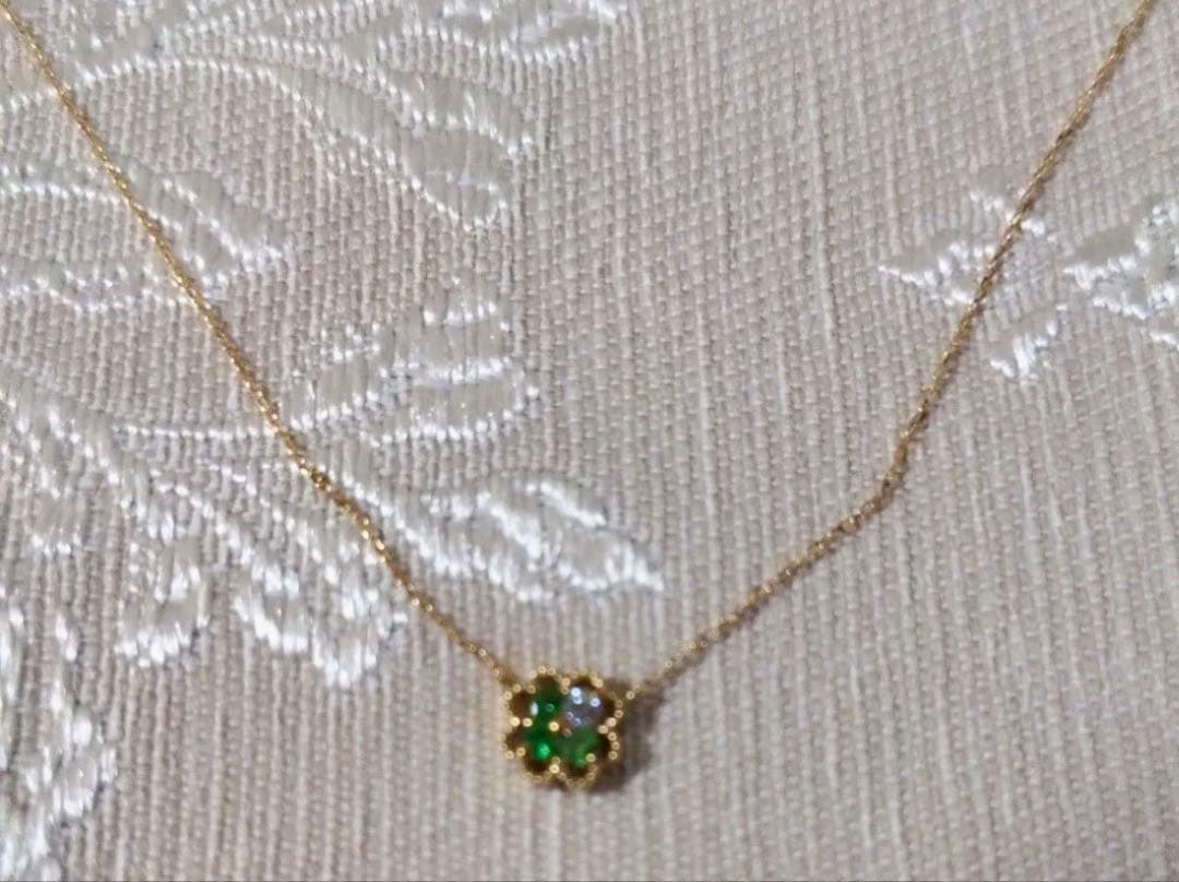 未使用K18エメラルド・ダイヤモンドクローバーネックレス