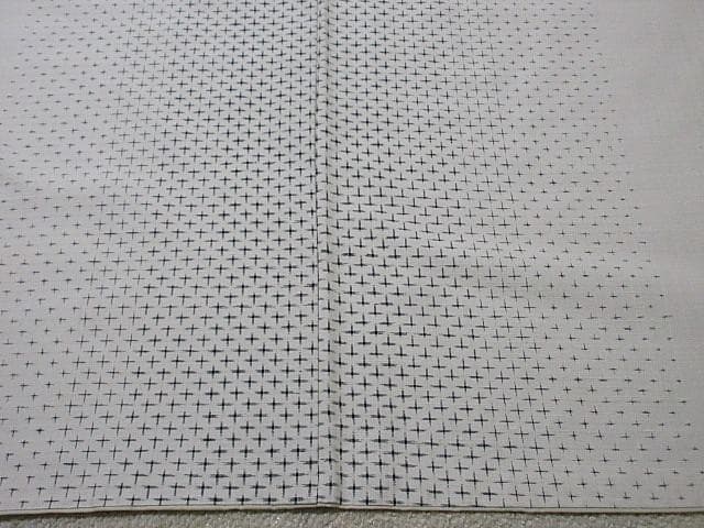 おしゃれ蚊絣：白い紬織着物：美品：13号：袷正絹：トールサイズ：P22