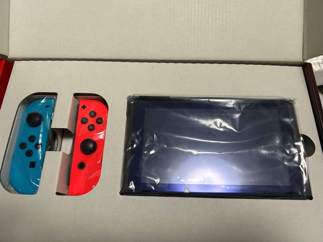 [美品]Nintendo Switch 本体 青/赤