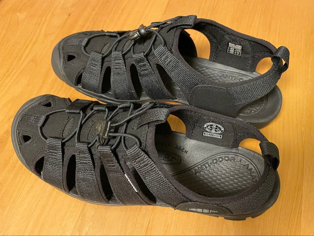 【公式】 KEEN キーン 30cm 黒 クリアウォーター シーエヌエックス