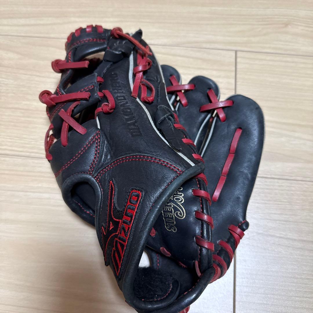 高校野球部員使用 グローブ 4点セット 部室整理