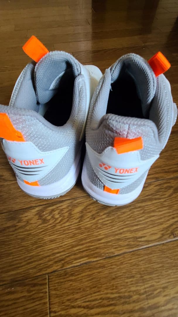 バドミントンシューズ ホワイト ダイヤル式サイズ27.0cm