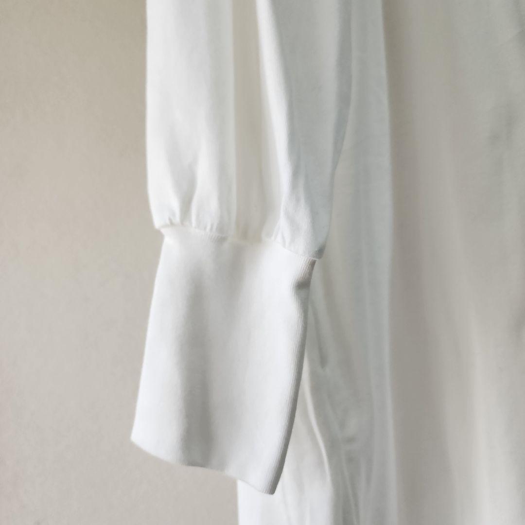 値下げ！ HUIS タグ付き新品 バックボタンリブワンピース