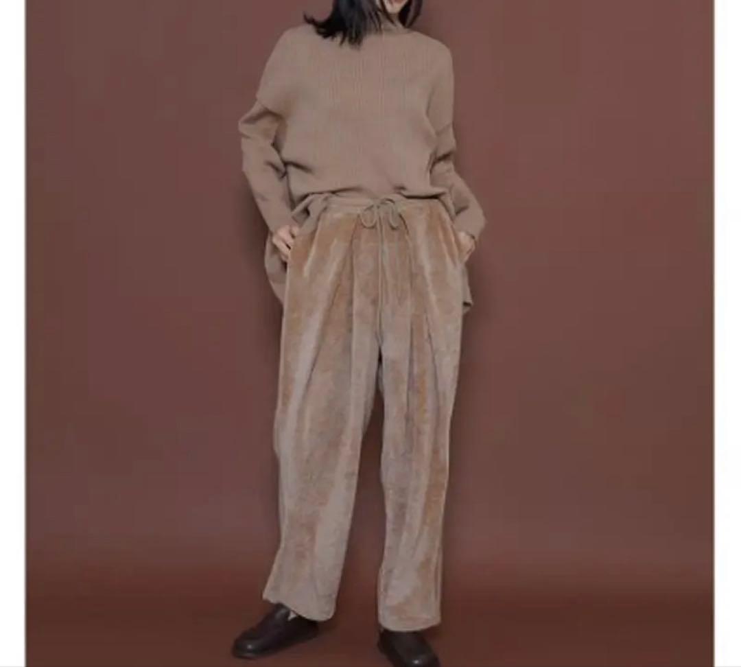 cyan tokyo カルゼベロアオーバータックテーパード　38 Ivory