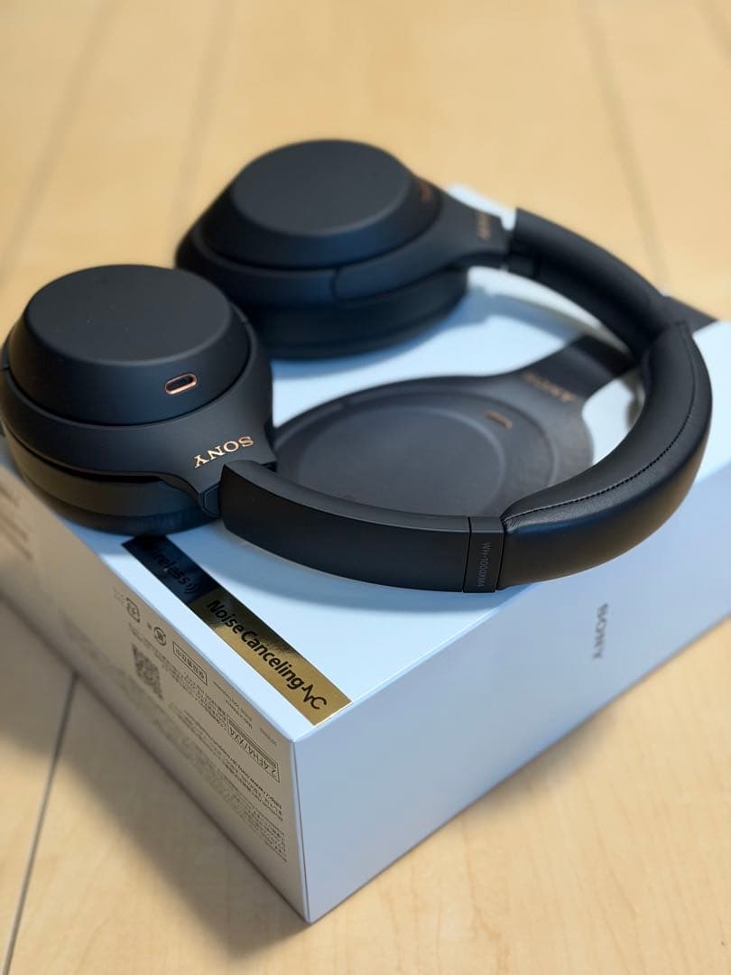 【美品】SONY WH-1000XM4 ワイヤレスヘッドホン ブラック