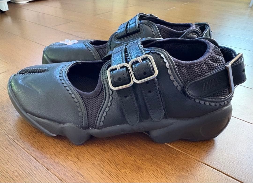 【NIKE】 WMNS エアリフト ブリーズ レザー 23cm