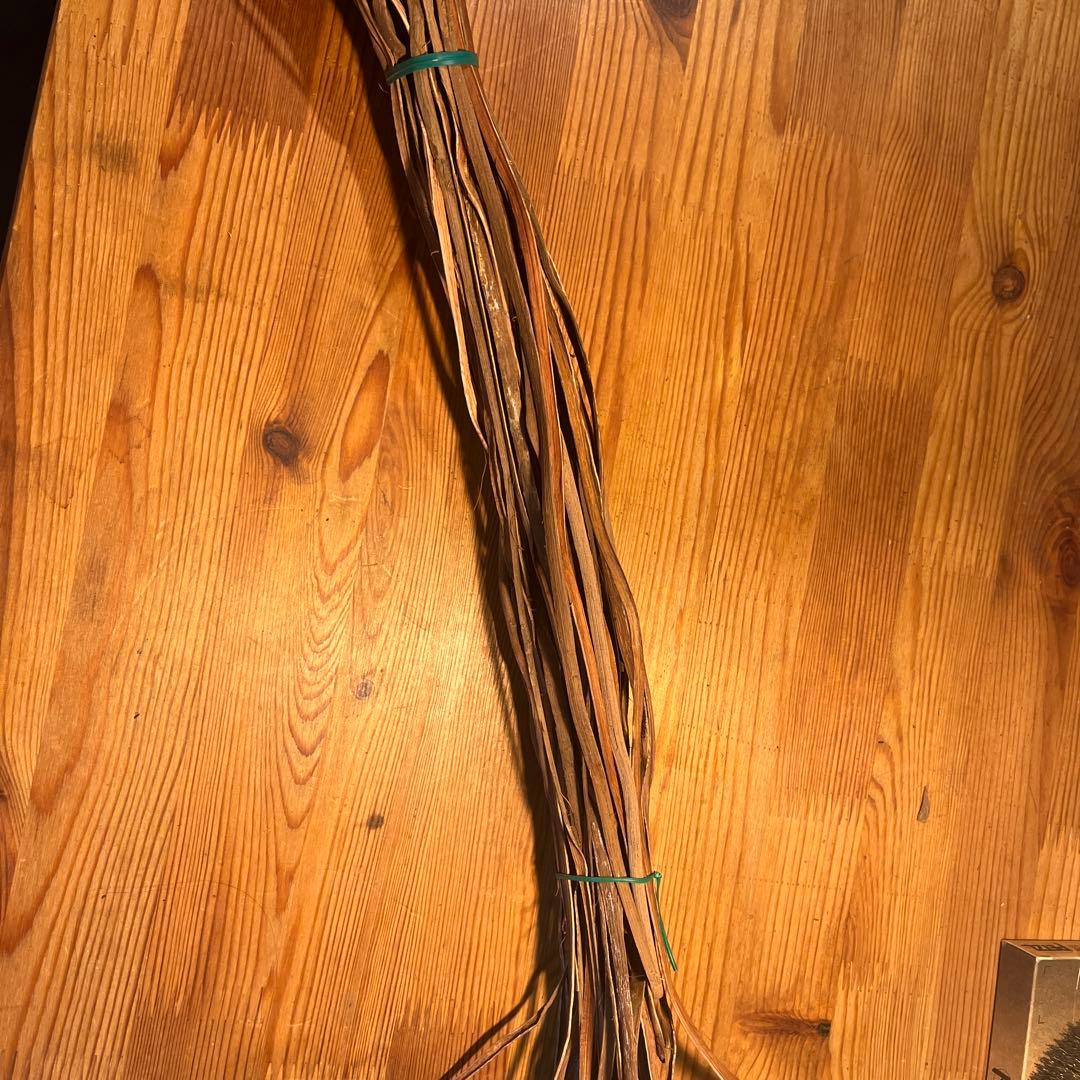 じゅんぺい　山葡萄の蔓　5ミリ幅ひご　50本　かごバック材料