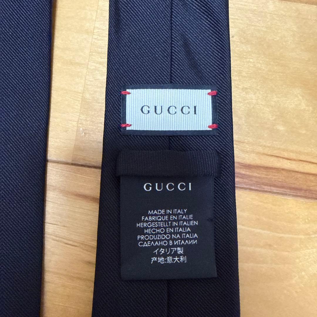 GUCCI 蛇刺繍 ネクタイ