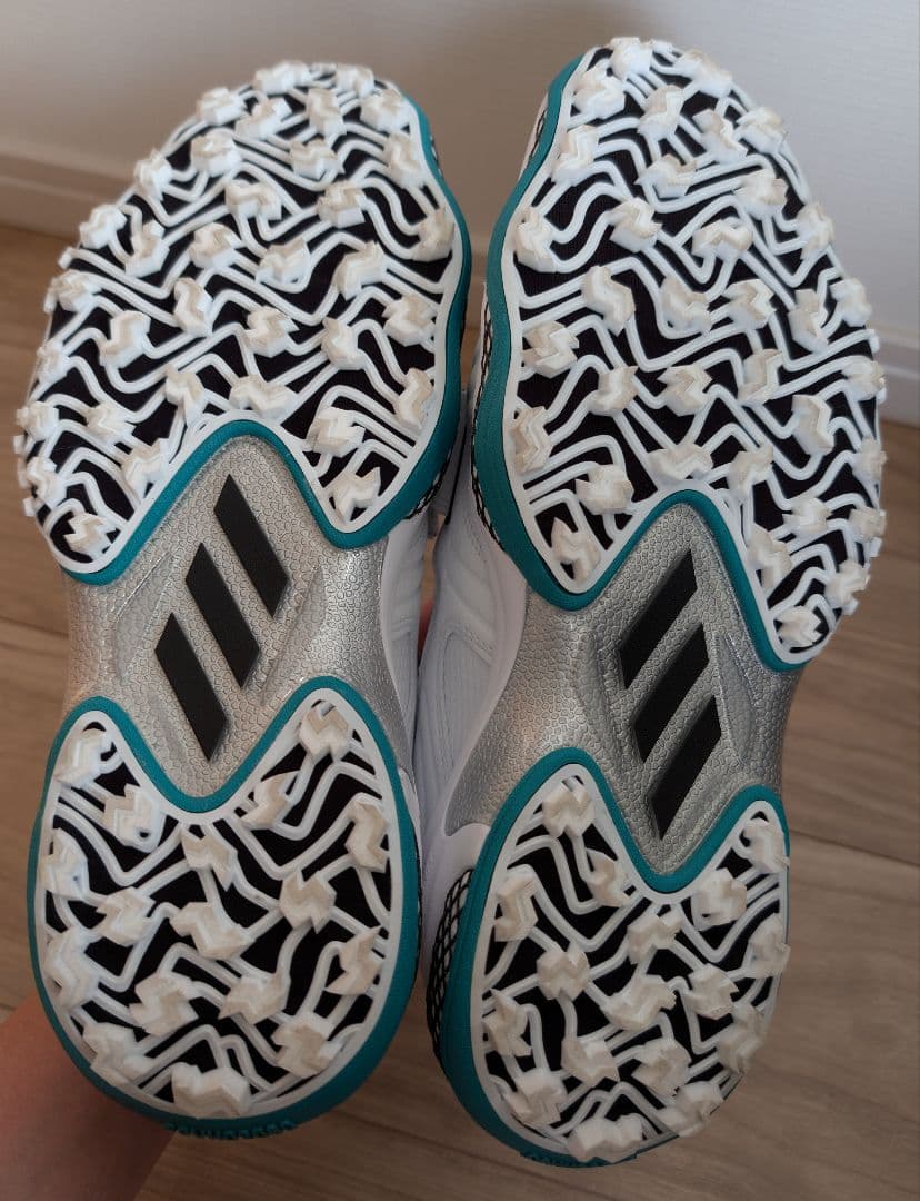 アディダス　コードカオス 25 ミッド ボア 25.5cm