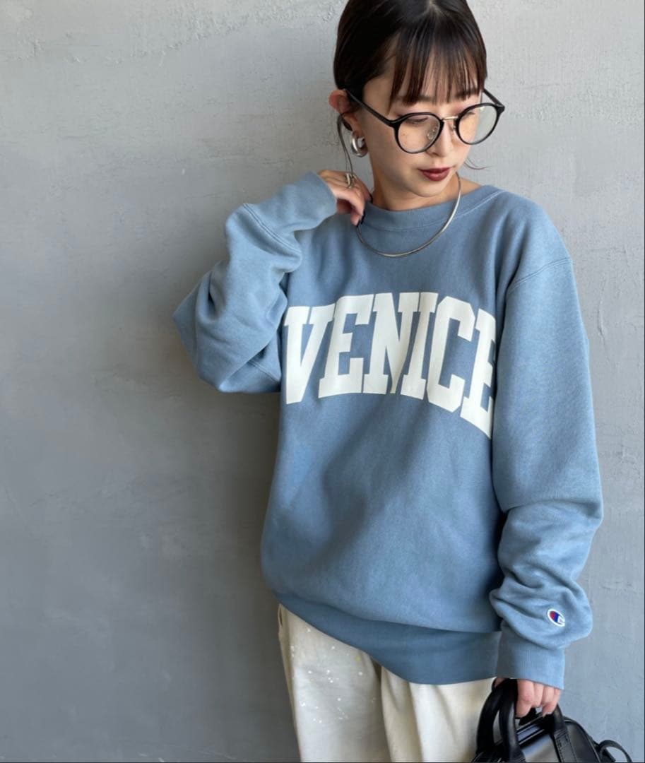 Champion リバースウィーブ カレッジロゴプリントスウェット