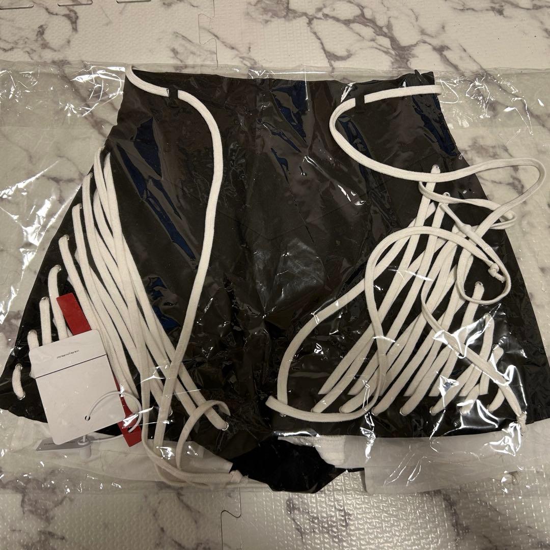 キティさんTHEREDTHREAD Slace up shorts S